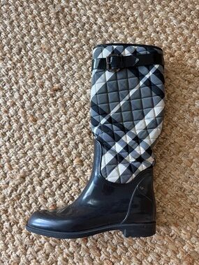Burberry Black and Gray Plaid Quilted Rain Boot